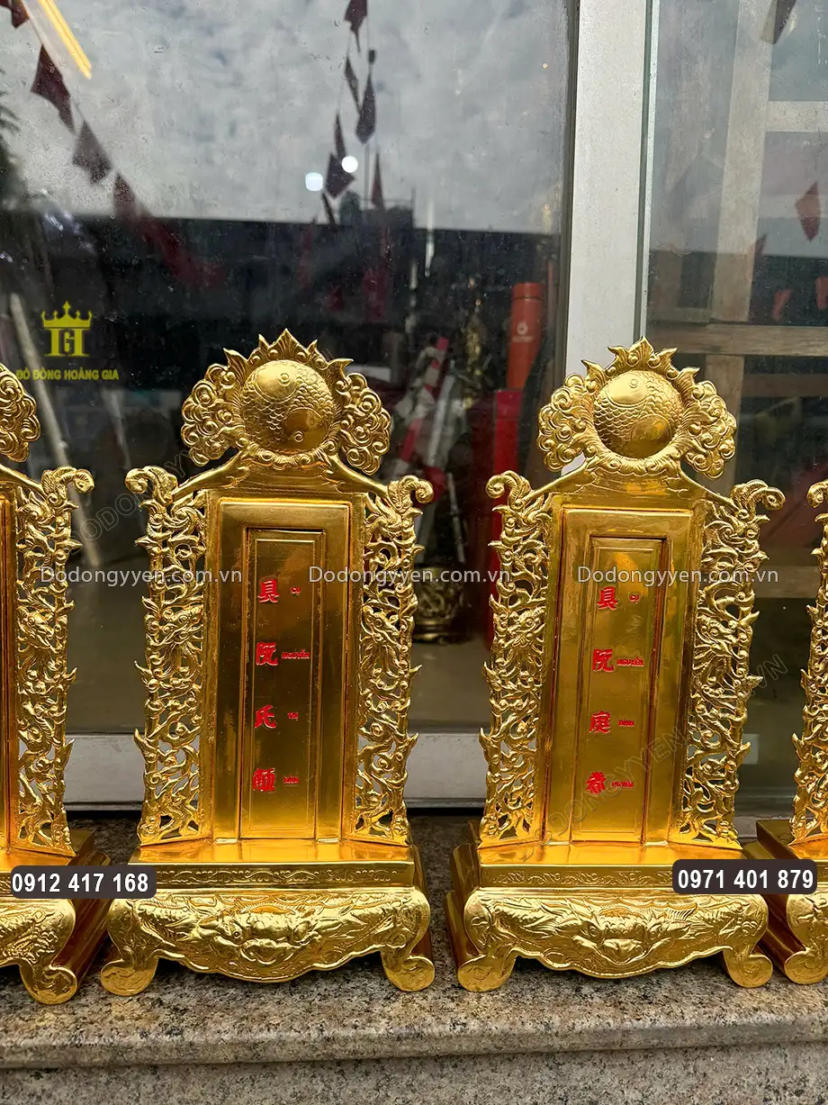 Gia chủ n&ecirc;n d&ugrave;ng khăn sạch, kh&ocirc; để lau ch&ugrave;i bụi tr&ecirc;n b&agrave;i vị